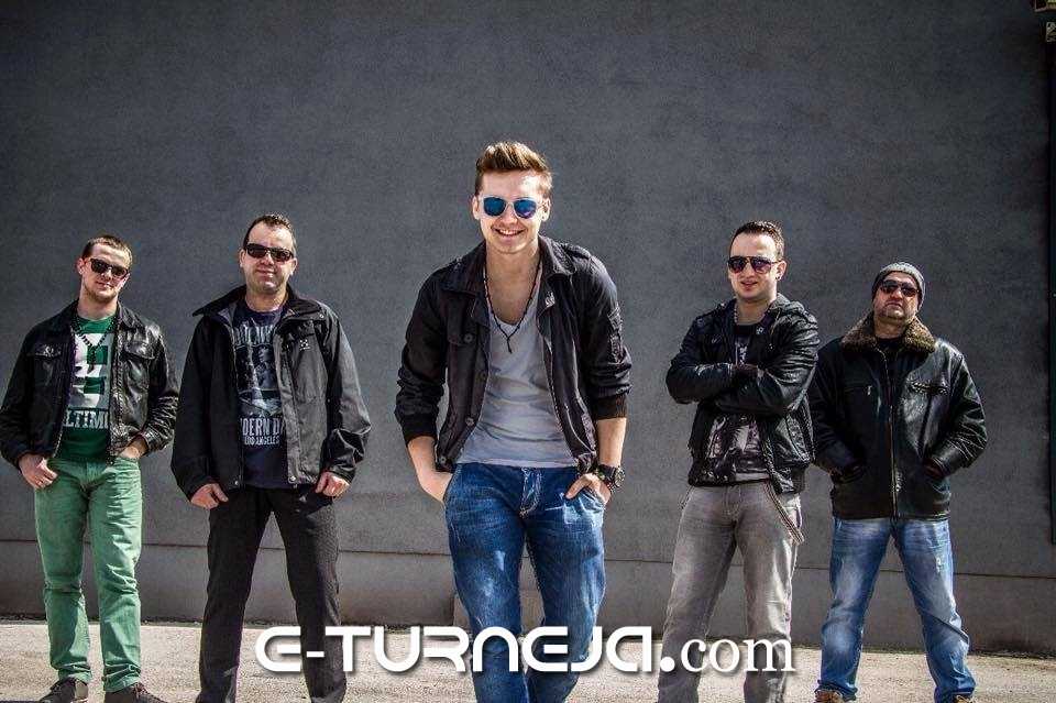 11178593_1634778880090436_1737573625_n