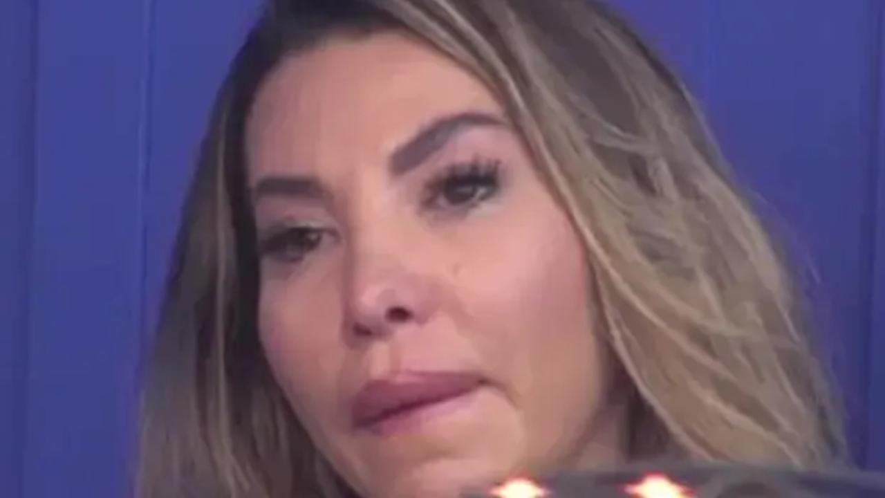 Odlučila da se pokrije nakon raskida sa Carem: Aneli donela odluku koja je sve šokirala