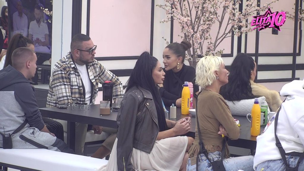 Spreman je na sve radi zarad medija i marketinga: Car direktno prozvao Gastoza, Anđela na teške reči ćuti kao zalivena! (VIDEO)