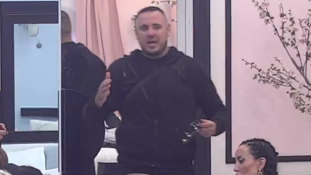 Kontradiktoran je, kako brani sina kada je... Filip Car izazvao muk izlaganjem o Osmanu, Kariću i njihovom sukobu (VIDEO)