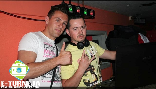 320775_326257107502906_854793650_n