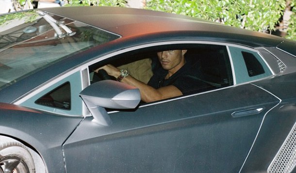 cristiano_ronaldo_prosetao_sat_vrijedan_100000_funti_091623_114635_big