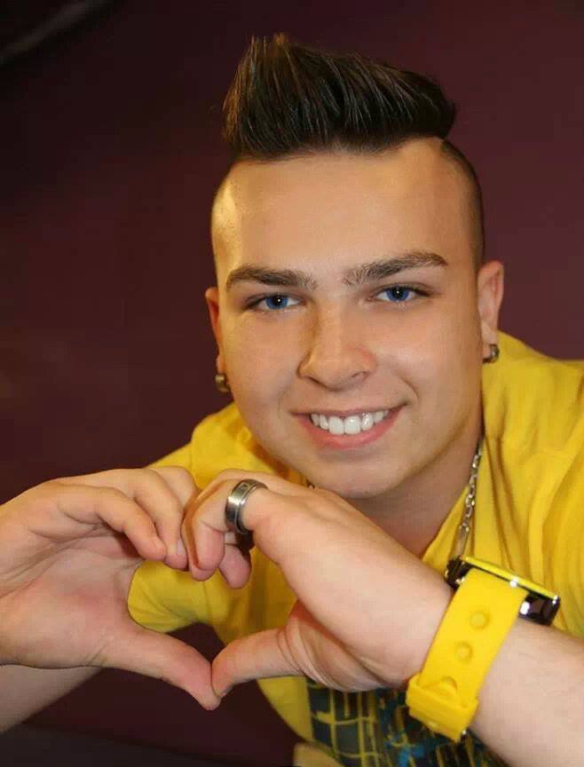 1385757_589533304433987_942514285_n