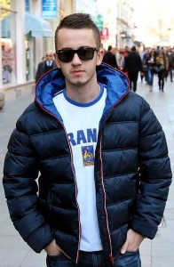 1388752_640286349344507_304348168_n