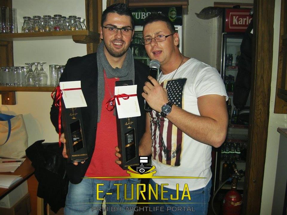 1470573_734928623201211_2066059832_n