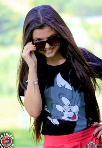 559700_522629937810537_520275747_n