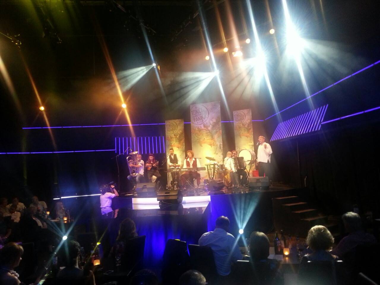 10548205_10201420688679521_8323344107036355113_o