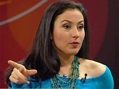 Yonca-Cevher-Yenel-binbir-gece-14290415-400-300