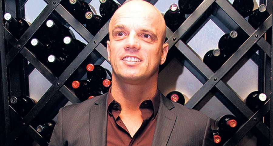 boban-rajovic-piroman-etiketa-sampanjac-1368051182-307537