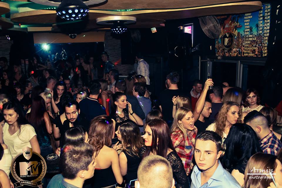 10378542_874454765922462_4259053693320371061_n