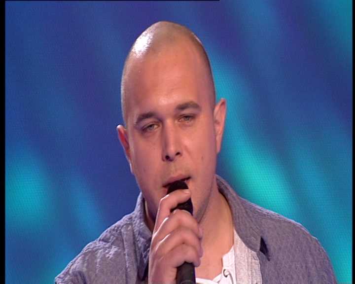 PINKOVE ZVEZDE 032 upper.Still123