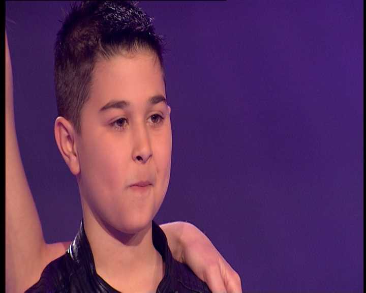 Pinkove Zvezdice EMISIJA 031 upper.Still084