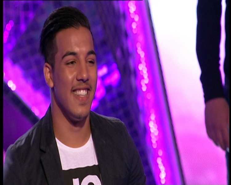 PINKOVE ZVEZDE 044 Upper.Still071_750x600