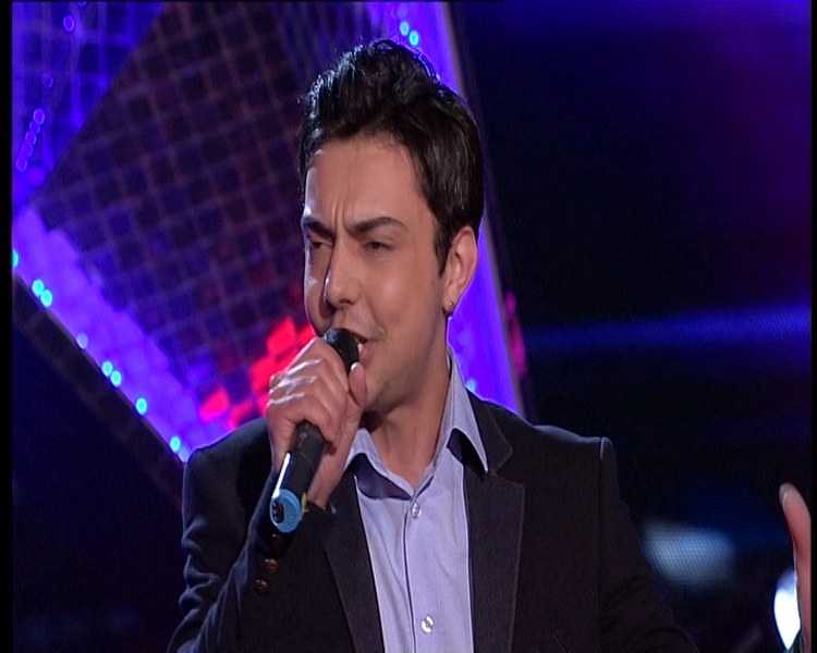 PINKOVE ZVEZDE 046 Upper.Still114_750x600