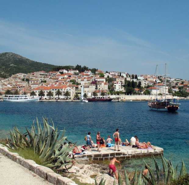 hvar-hrvatsko-primorje-beta-ap-1386250881-407937
