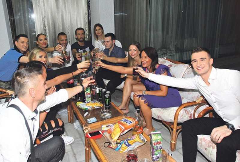 zvezde-granda-kraj-slavlje-foto-dragana-udovicic-1436828548-700303_800x540