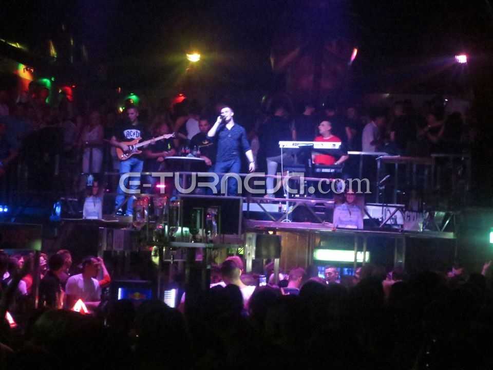 11061165_863148403740408_316844222646875773_n