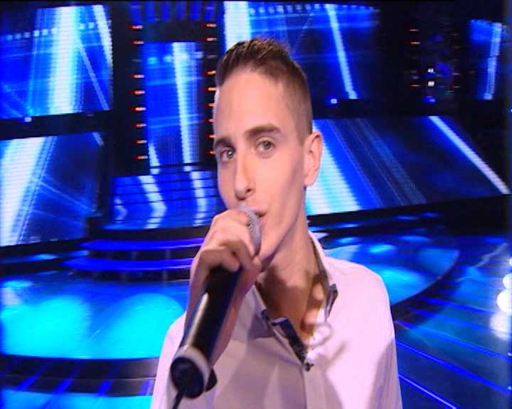 Pinkove Zvezde Emisija 009 31.10. Upper.01_12_50_07.Still035