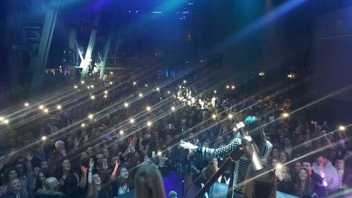 image-7ce022bf891d89466b0c8596b06680e1e8f6d12a6fcc1bd1e0f409bf2f65a110-V