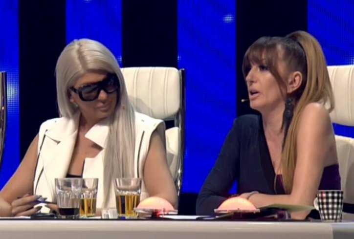 jelena-karleusa-i-viki-miljkovic-foto-printskrin-1461441962-892489