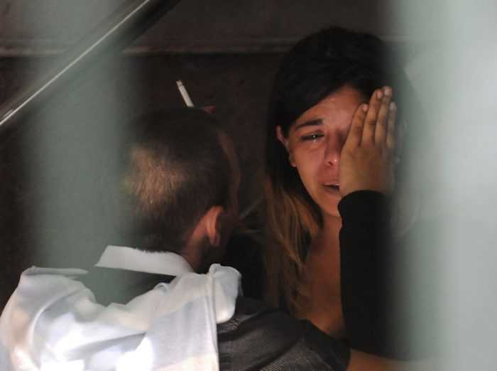 Otkad-je-otkrila-da-je-muž-vara-izluđuje-komšije-pjesmom-Ne-dam-bolu-da-me-slomi-700x522