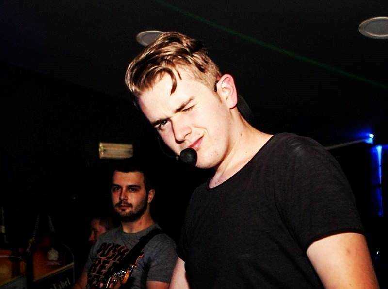 14793790_1477836845578697_552870872_n